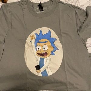 Men’s Top Ricky and Morty size Small